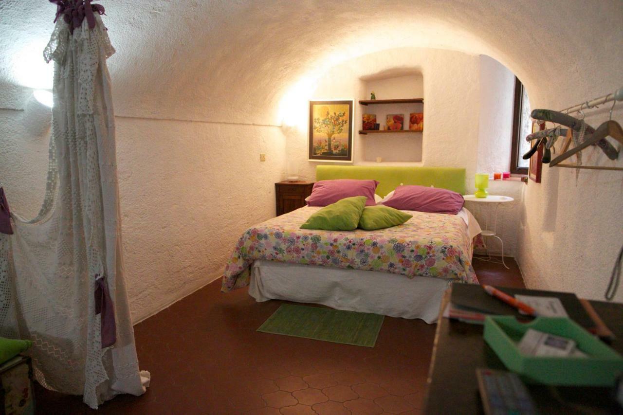 Appartamento Le Violette Dolceacqua Exterior photo